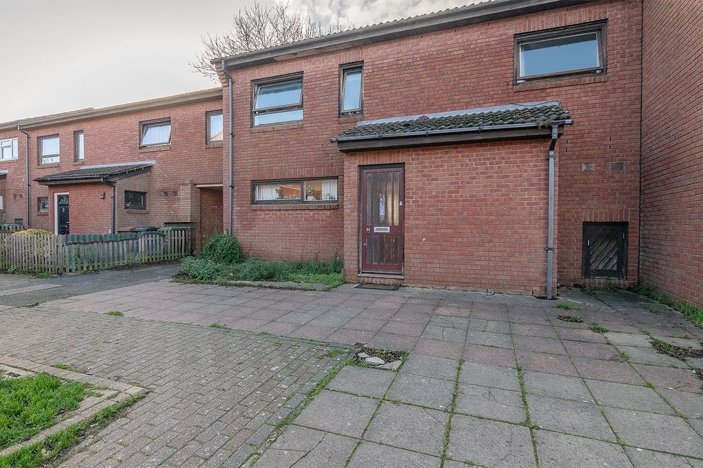 Property photo 1 of 37