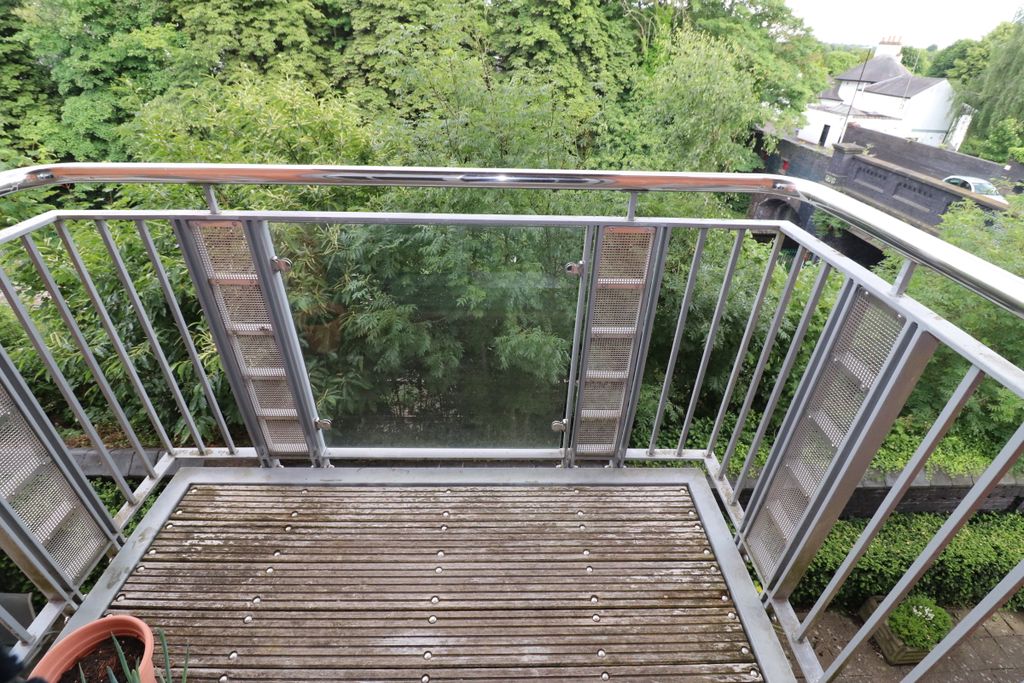 Property photo 3 of 15 Photo 04