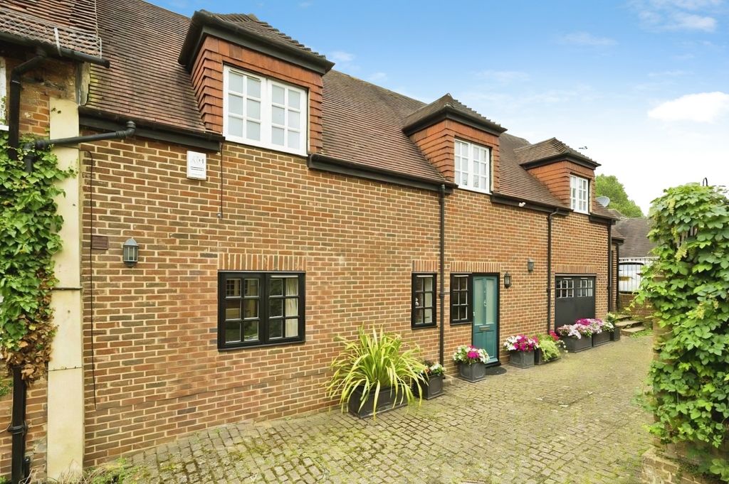 Property photo 1 of 10 Pbox-Img.Jpg