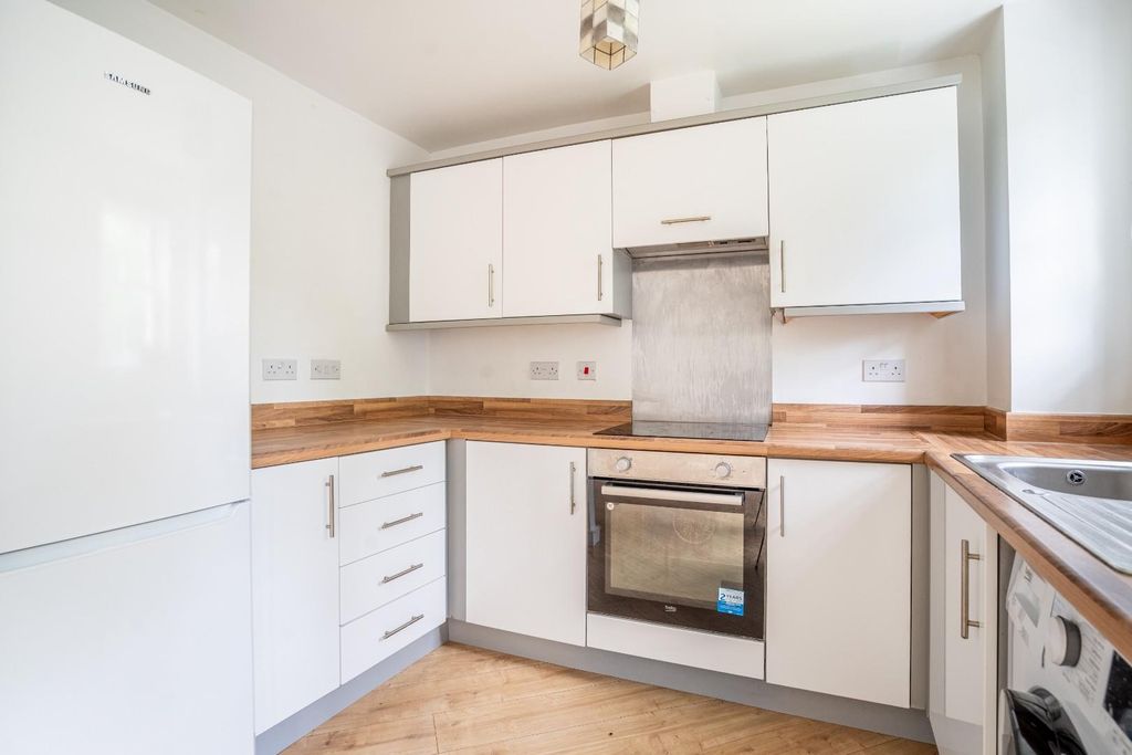 Additional image 9 of 2 bed flat for saleFossview House, Gladstone Street, York YO31