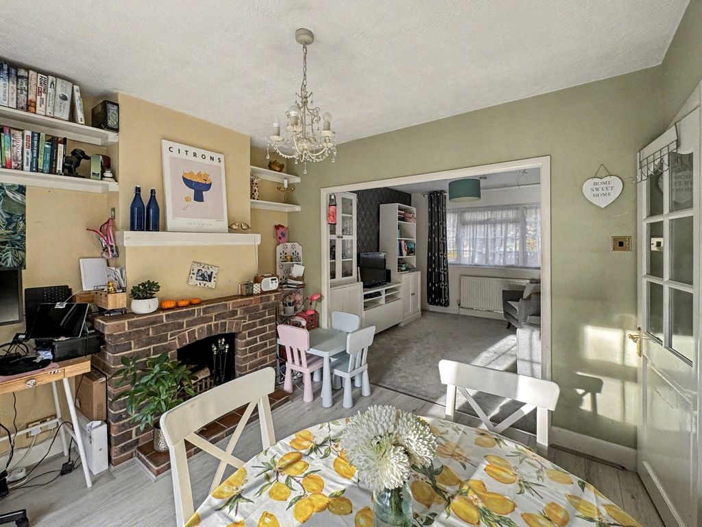 Property photo 3 of 29