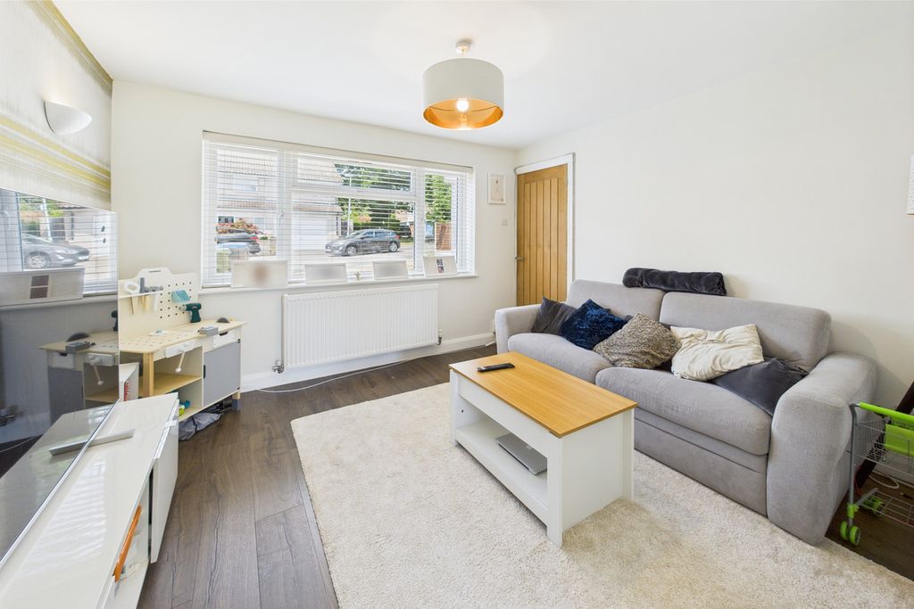Property photo 2 of 19