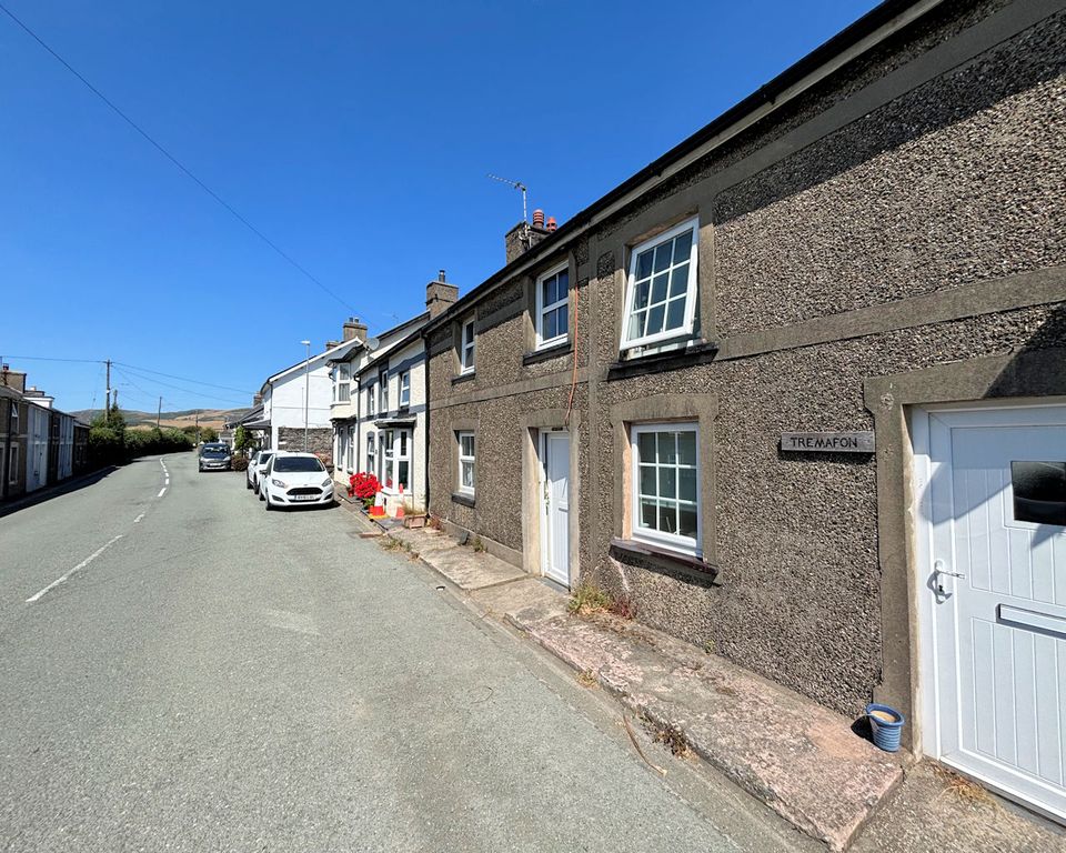 Property photo 3 of 31