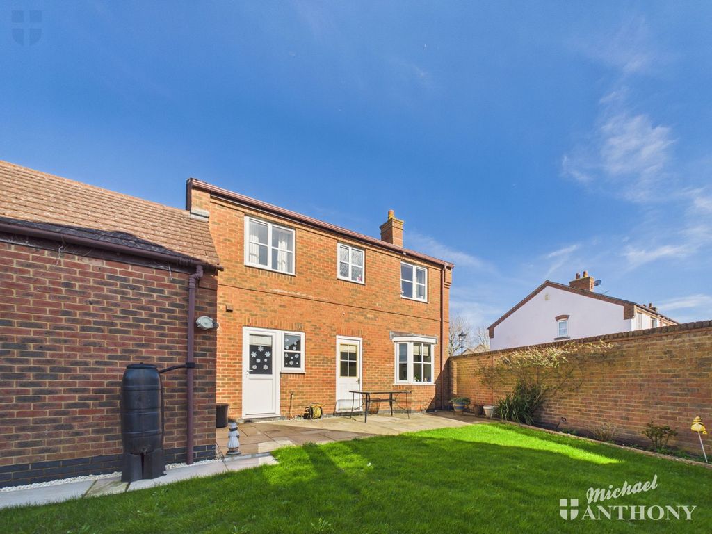 Property photo 3 of 13 27724Bb75Eb84B2682Ed0583E59c019E_80_Cam03218G0-Pr0929-Still018