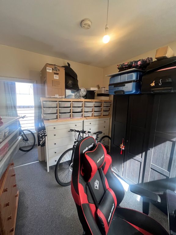 Property photo 3 of 6