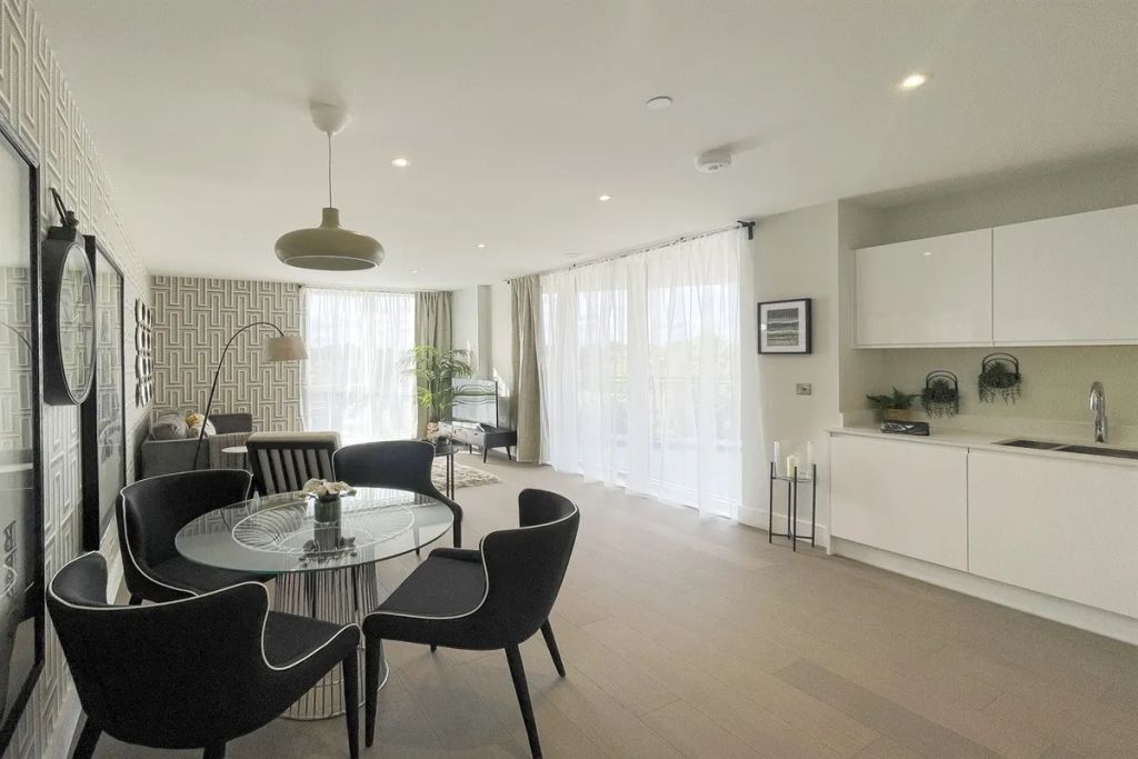 Property photo 3 of 6 Photo 3