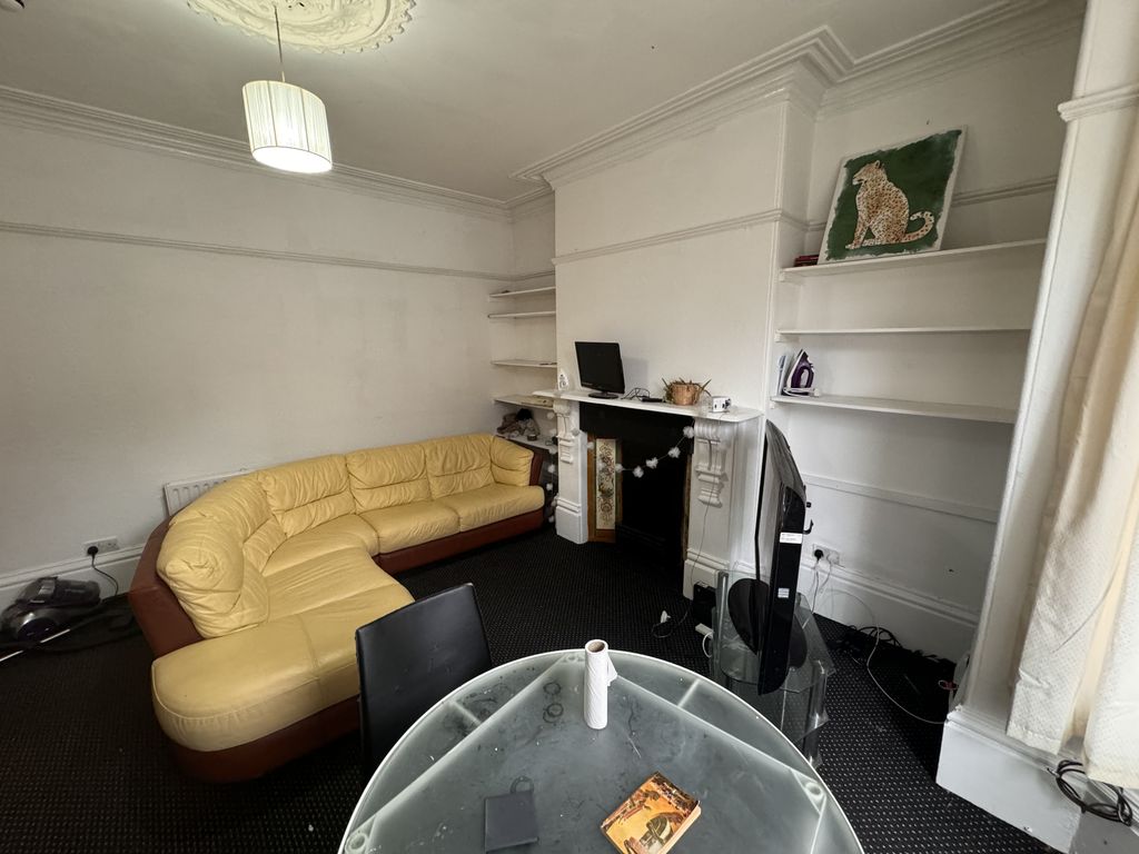 Property photo 1 of 4 Photo