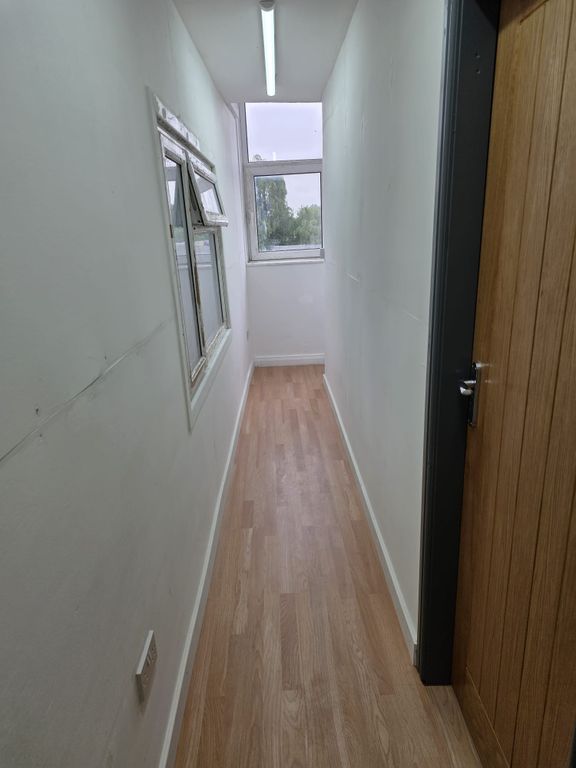 Property photo 1 of 30