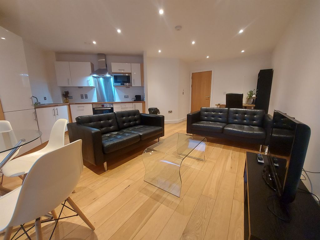 Property photo 2 of 18