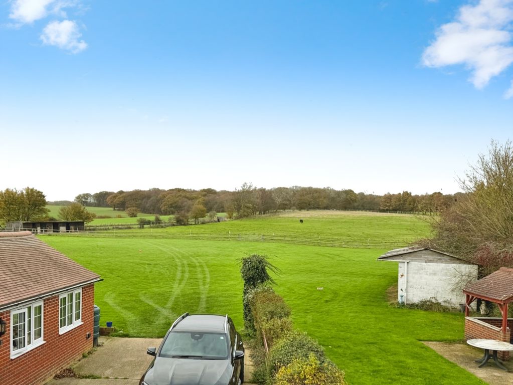 Property photo 2 of 33