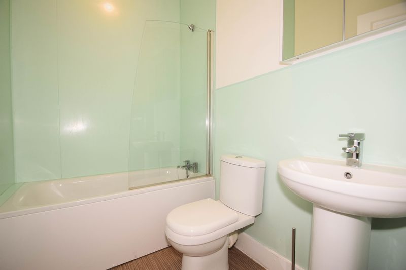 Property photo 3 of 11 Photo 11