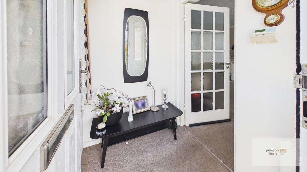 Property photo 2 of 14 Porch