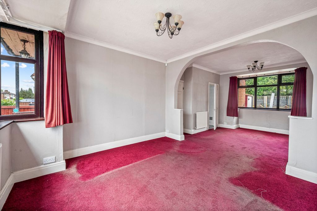 Property photo 2 of 23