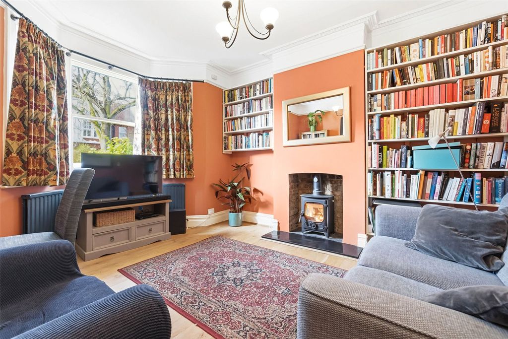 Property photo 3 of 12 Picture No. 06