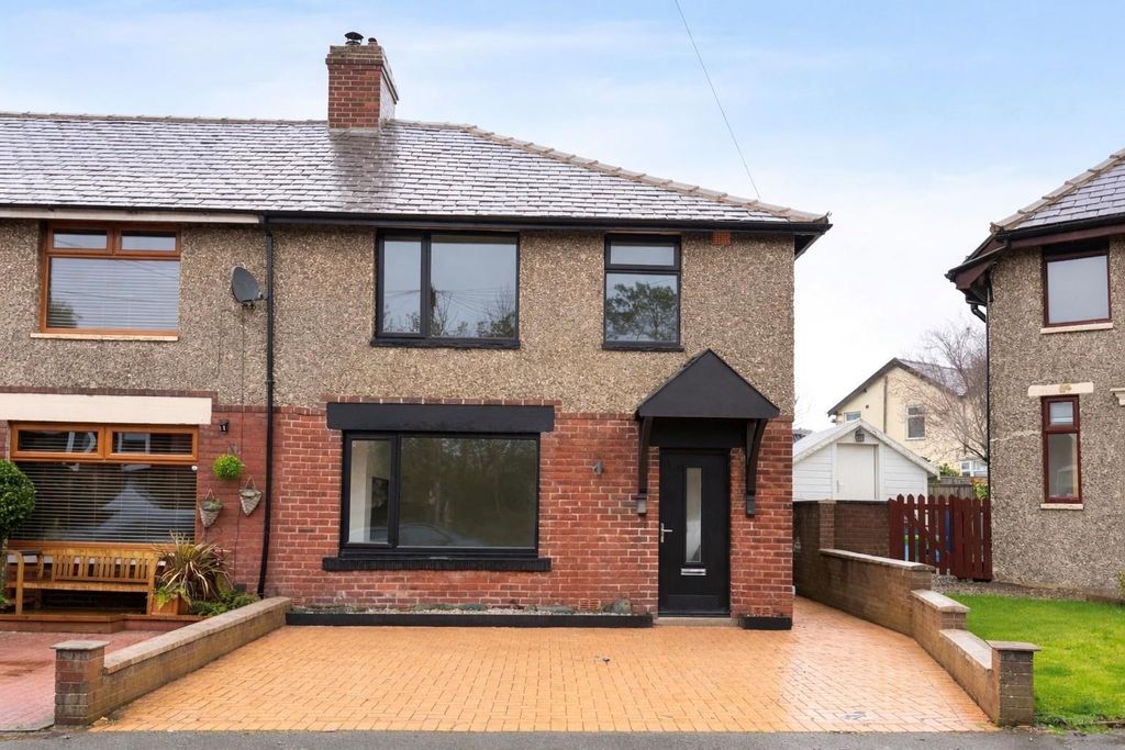 Property photo 1 of 15 External New.Jpg