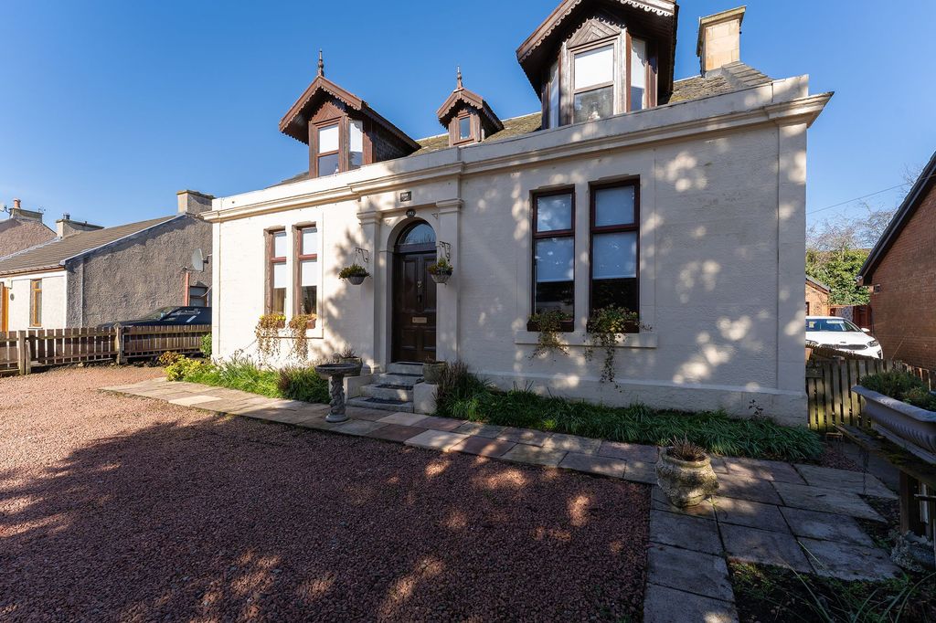 Property photo 1 of 37