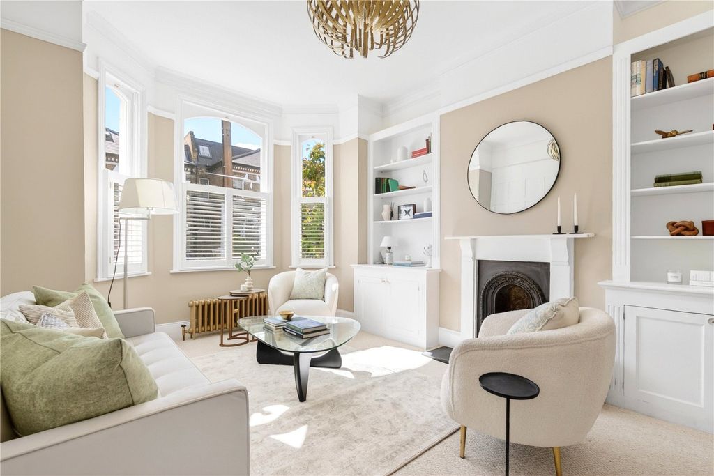 Property photo 3 of 14 Reception