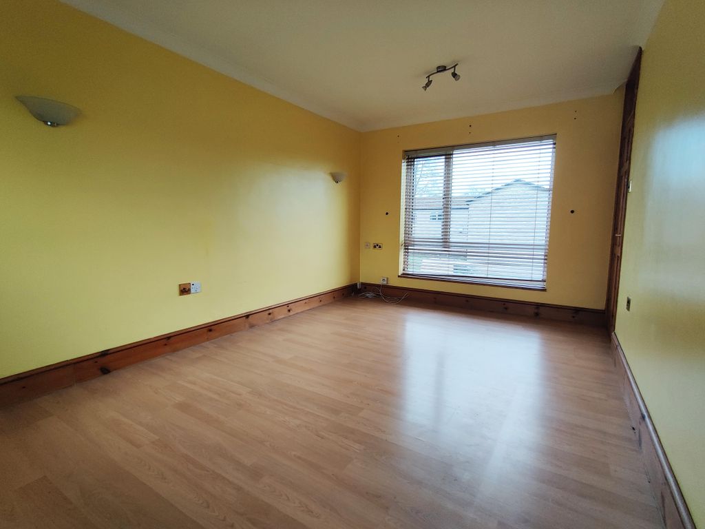 Property photo 3 of 8 Image