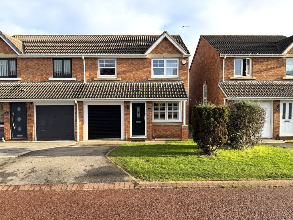 Property photo 1 of 27 Front