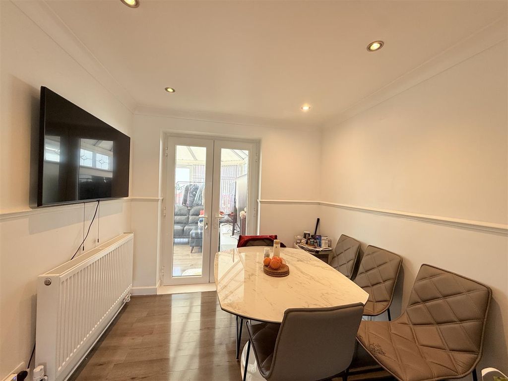 Property photo 3 of 14 Img_5455.Jpeg