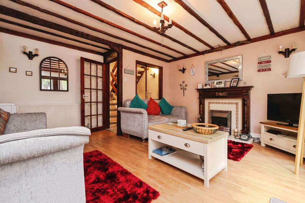 Property photo 3 of 16