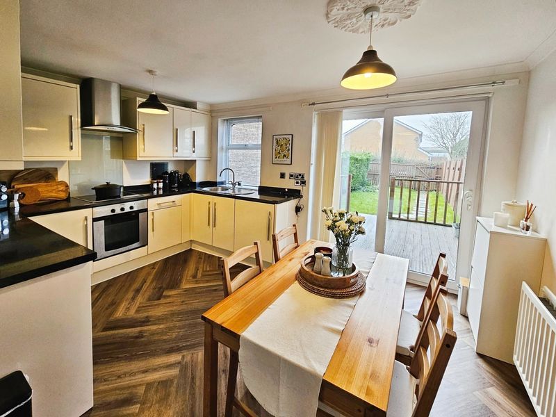 Property photo 2 of 8 Photo 7