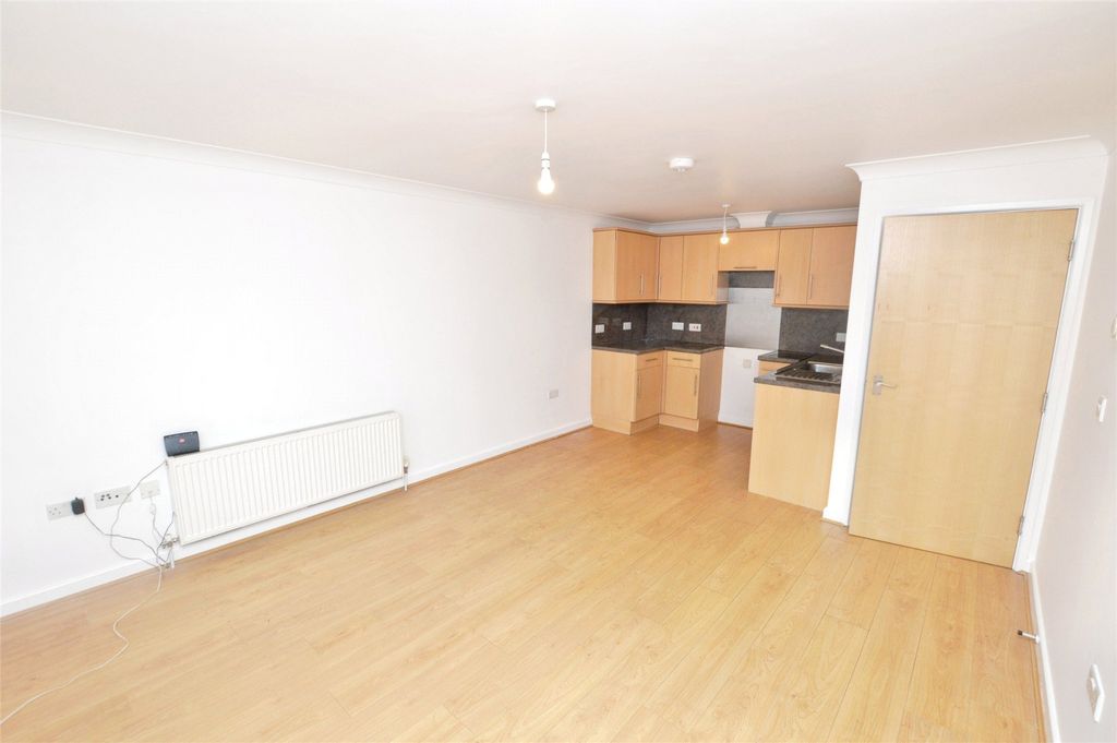 Property photo 2 of 5 Picture No. 05