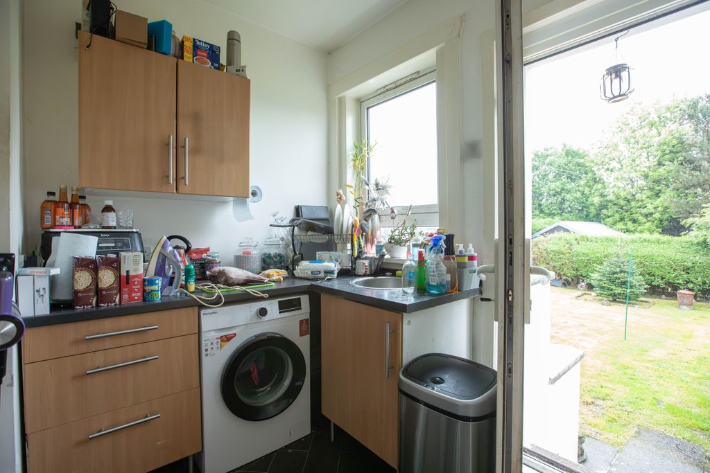 Additional image 5 of 2 bed flat for saleBlair Crescent, Hurlford KA1