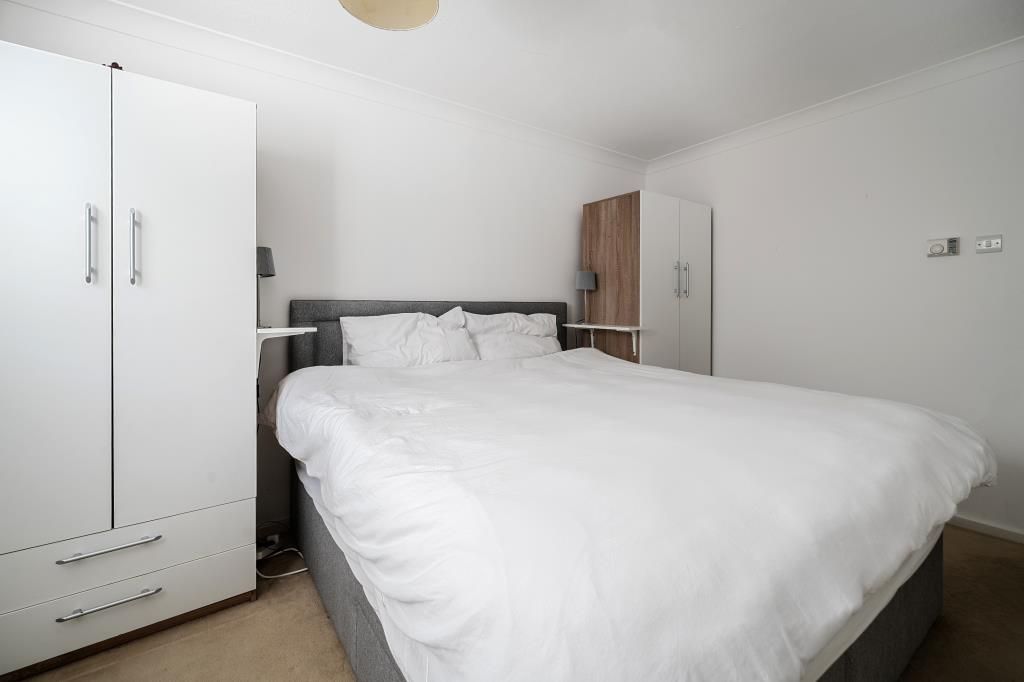 Property photo 3 of 17 Bedroom