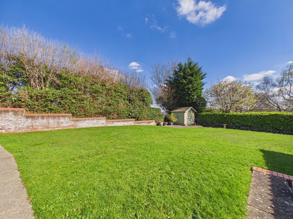 Property photo 3 of 15 Cam01984G0-Pr0583-Still015