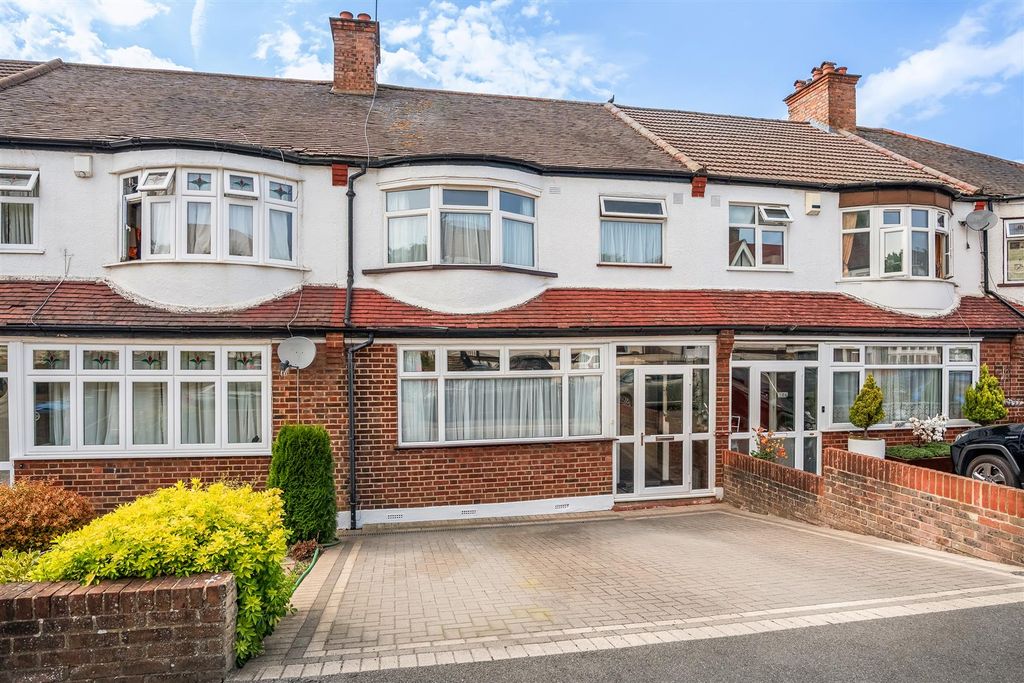 Property photo 1 of 15 External