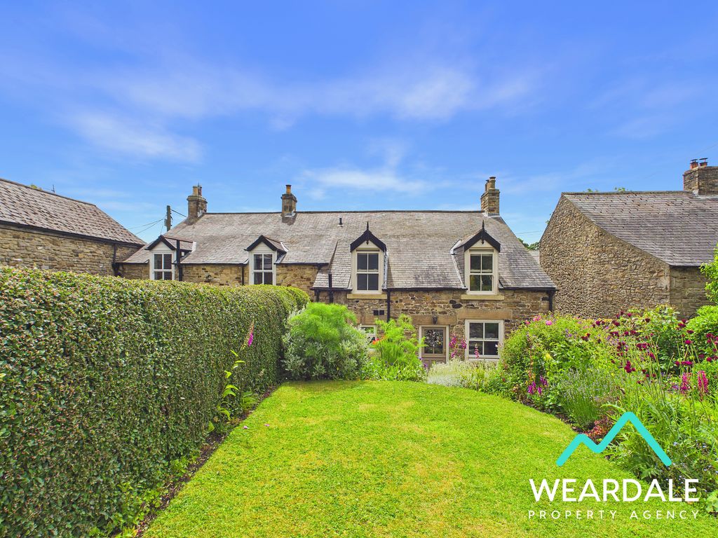 Property photo 2 of 54