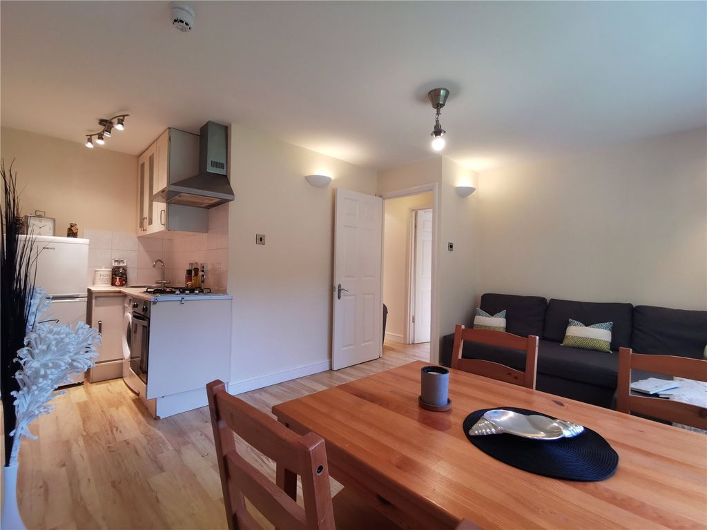 Property photo 2 of 8 Picture No. 05