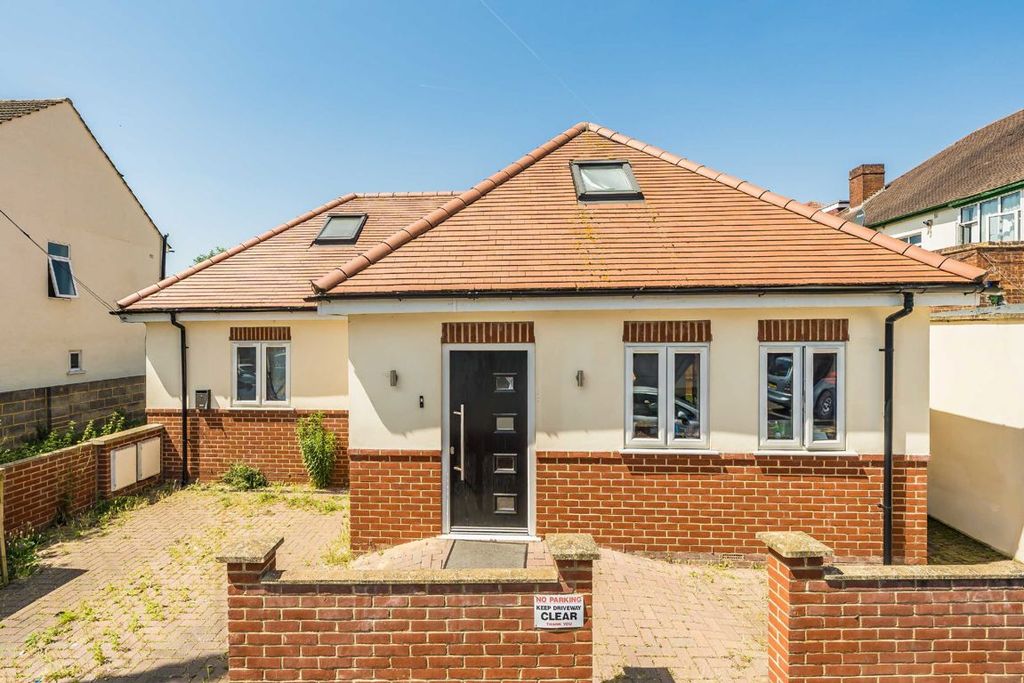 Property photo 1 of 6