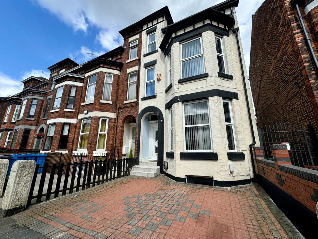 Property photo 1 of 27