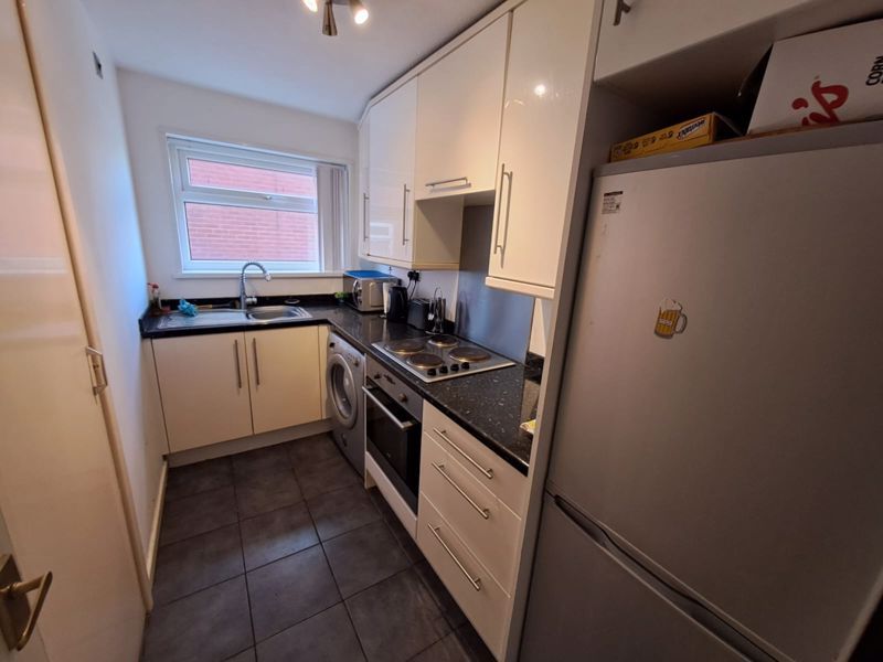 Property photo 3 of 7 Photo 4