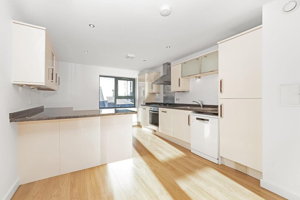 Property photo 2 of 18 10.Jpg