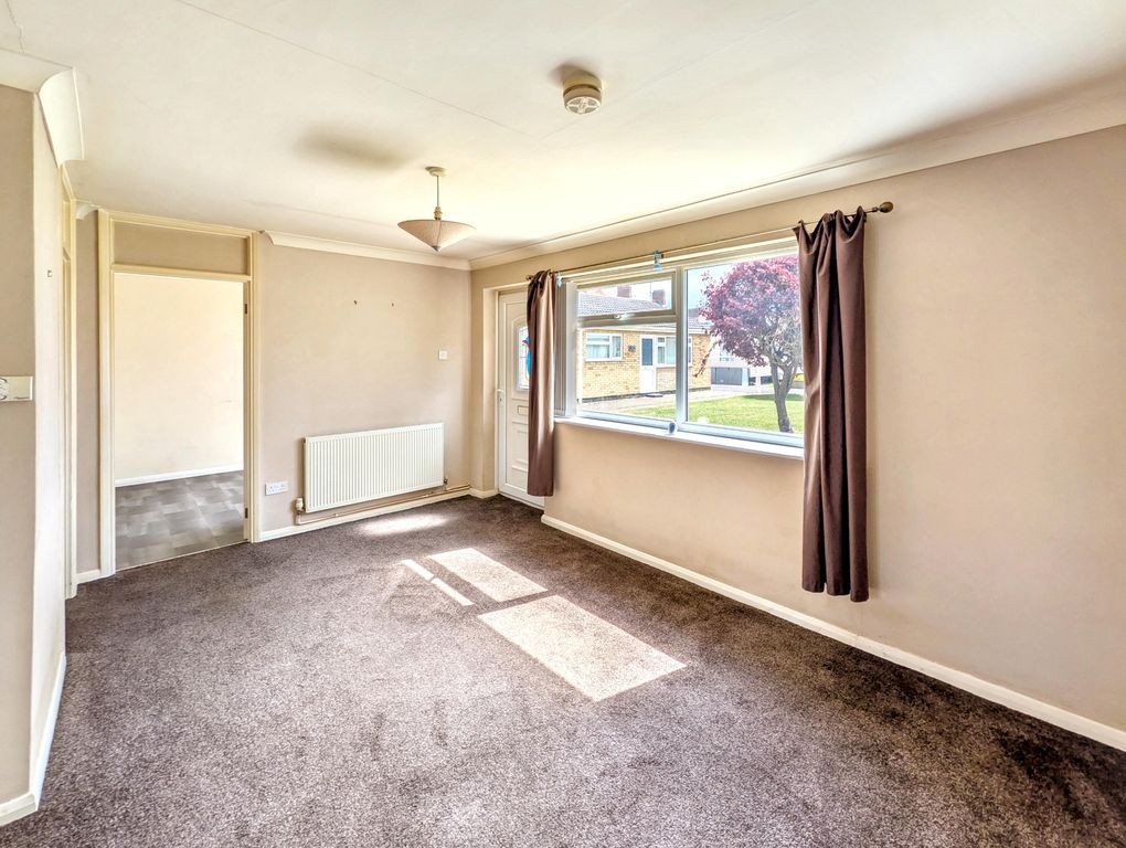 Property photo 3 of 10 Lounge