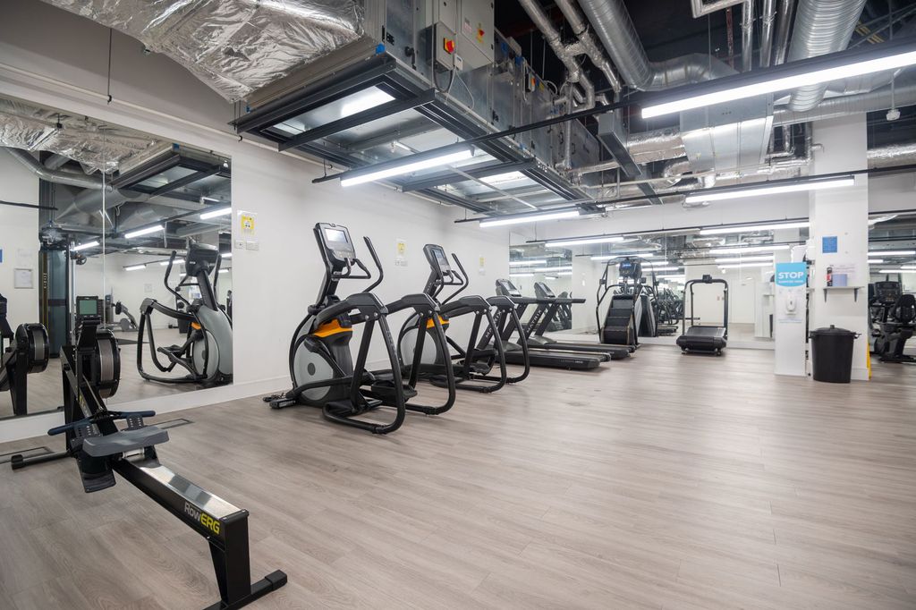 Property photo 3 of 21