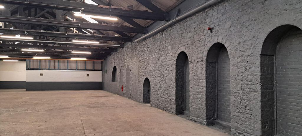 Property photo 2 of 3 Internal Space