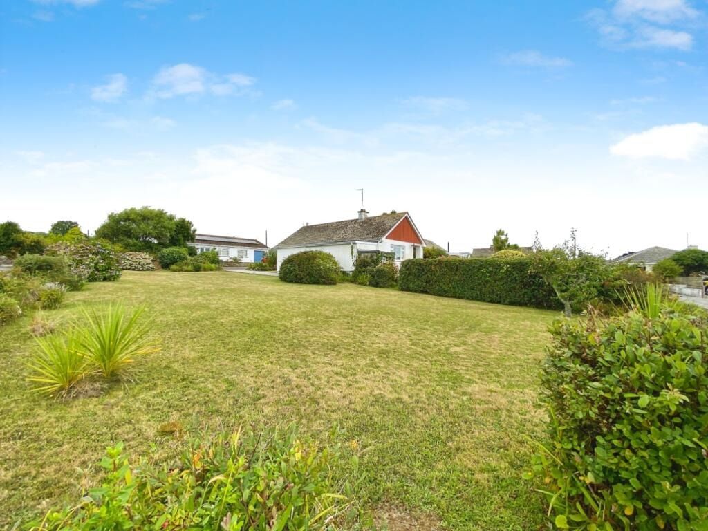 Property photo 3 of 20 4855682