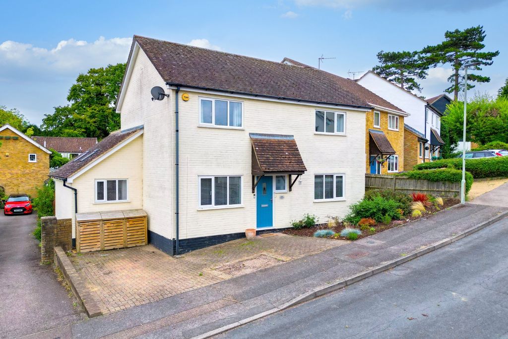 Property photo 1 of 19 4396980