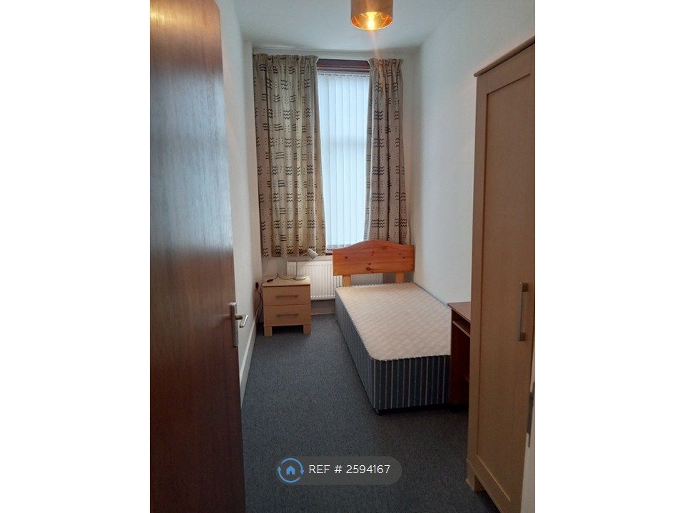 Property photo 2 of 11