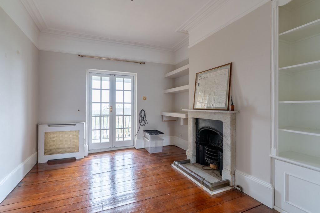 Property photo 2 of 24 4959405