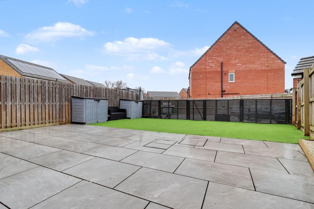 Property photo 2 of 18 2- Ryan Clarke Ewemove Pontefract