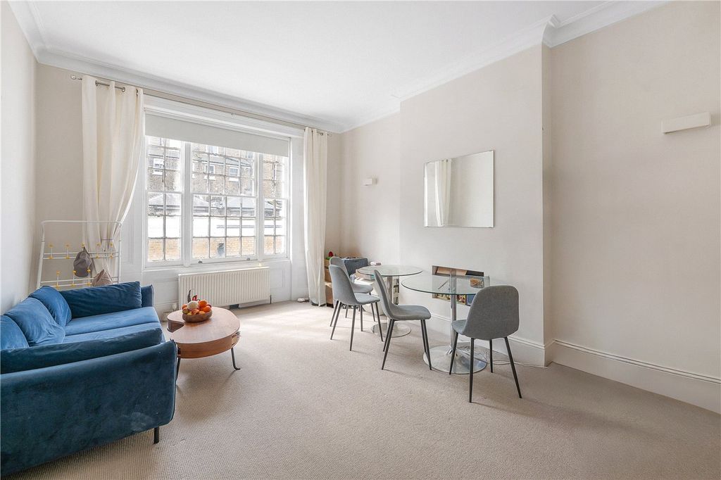 Property photo 2 of 8 Reception