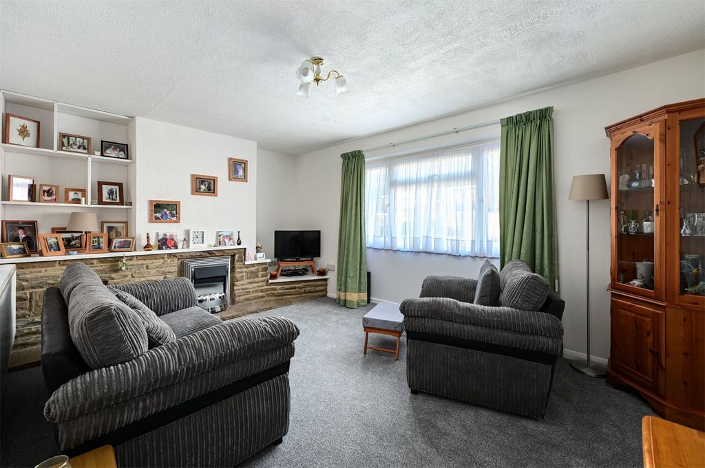 Property photo 2 of 13 Picture No. 14