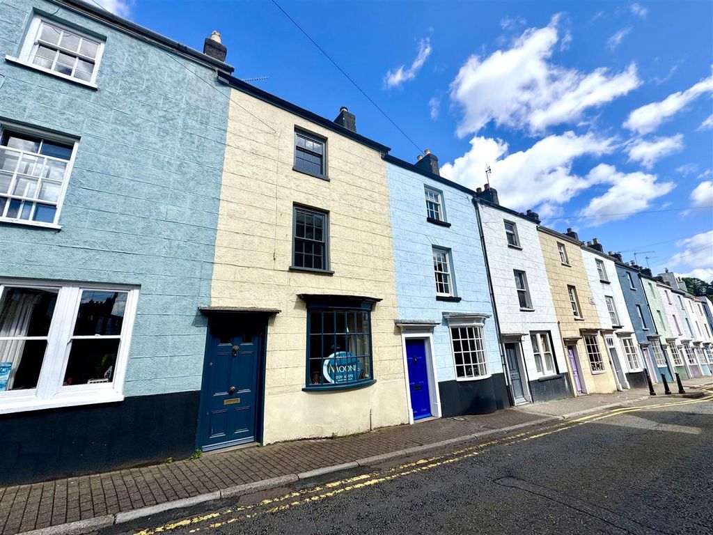 Property photo 1 of 25 Bridge Street