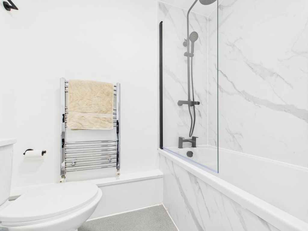 Property photo 2 of 5 A Modern, Sleek Bathroom With A Spacious Shower Ar...