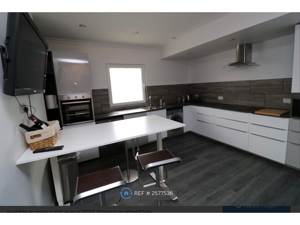 Property photo 2 of 2 Kitchen